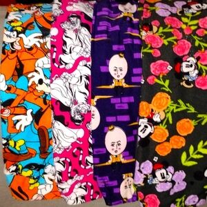 Bundle of four lularoe leggings